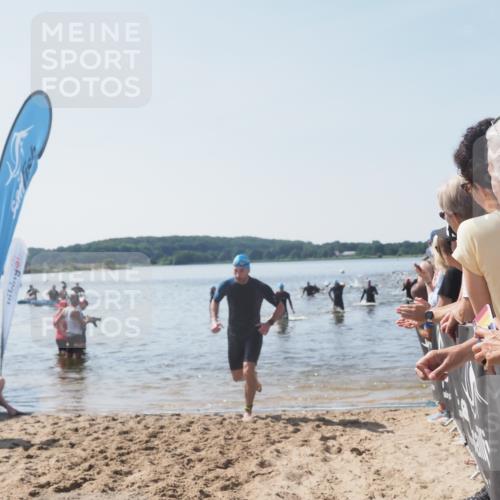 22.06.2025 - Viking Triathlon MichiJ http://msf.ph/oto/8066165 22.06.2025 10:33:15 Schwimmen 28, 300, 387, 399, 608 meine-sportfotos.de
