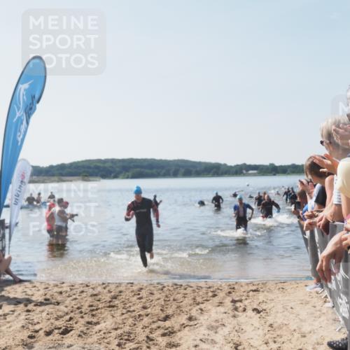 22.06.2025 - Viking Triathlon MichiJ http://msf.ph/oto/8066170 22.06.2025 10:33:22 Schwimmen 28, 38, 300, 382, 387, 522, 524, 608 meine-sportfotos.de