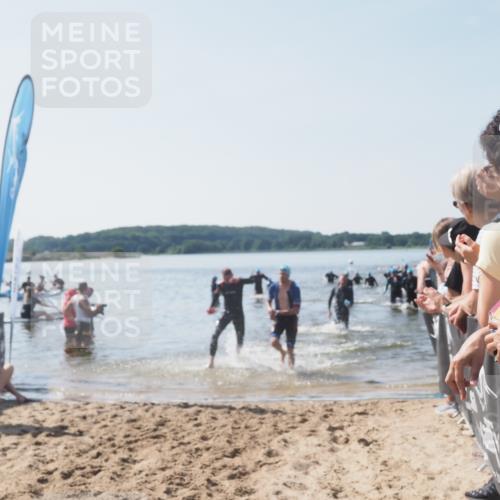 22.06.2025 - Viking Triathlon MichiJ http://msf.ph/oto/8066183 22.06.2025 10:33:27 Schwimmen 28, 38, 300, 382, 522, 524, 608 meine-sportfotos.de