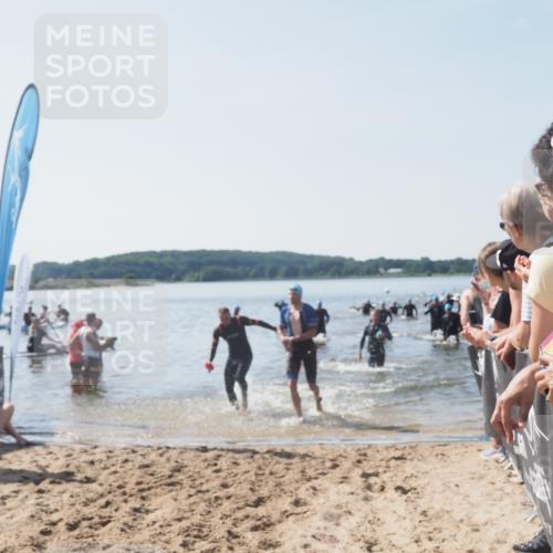 22.06.2025 - Viking Triathlon MichiJ http://msf.ph/oto/8066186 22.06.2025 10:33:27 Schwimmen 28, 38, 300, 382, 522, 524, 608 meine-sportfotos.de