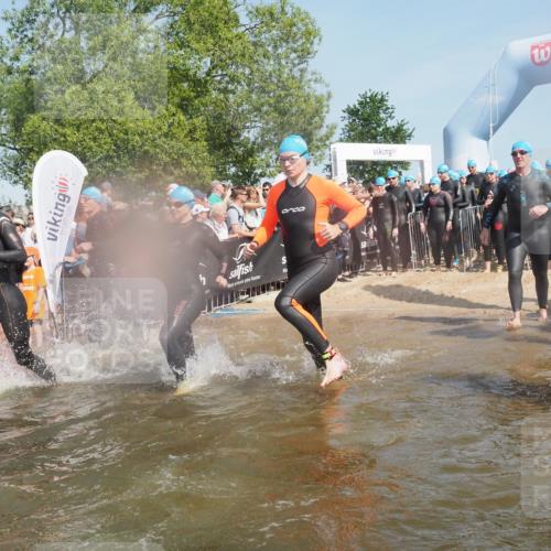 22.06.2025 - Viking Triathlon KatJ http://msf.ph/oto/8066190 22.06.2025 10:06:50 Schwimmen 66, 165, 183, 217, 257, 282, 290, 318, 321, 337, 468, 479, 501, 525, 533 meine-sportfotos.de