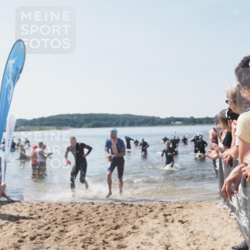 22.06.2025 - Viking Triathlon MichiJ http://msf.ph/oto/8066191 22.06.2025 10:33:27 Schwimmen 28, 38, 300, 382, 522, 524, 608 meine-sportfotos.de