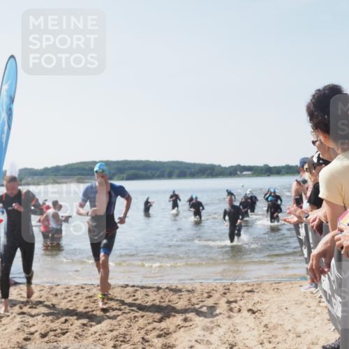 22.06.2025 - Viking Triathlon MichiJ http://msf.ph/oto/8066201 22.06.2025 10:33:29 Schwimmen 28, 38, 255, 300, 304, 348, 382, 457, 522, 524, 608 meine-sportfotos.de
