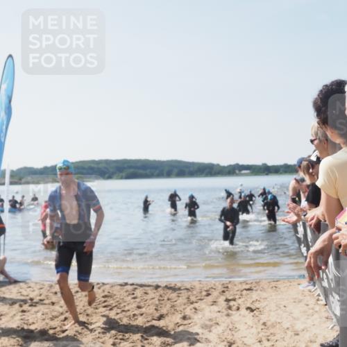 22.06.2025 - Viking Triathlon MichiJ http://msf.ph/oto/8066204 22.06.2025 10:33:29 Schwimmen 28, 38, 255, 300, 304, 348, 382, 457, 522, 524, 608 meine-sportfotos.de