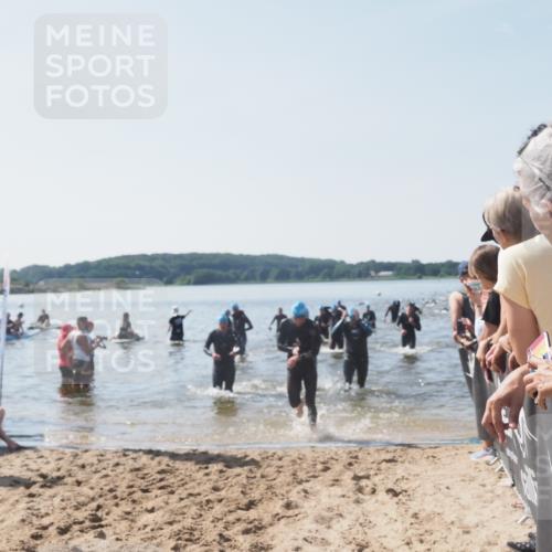 22.06.2025 - Viking Triathlon MichiJ http://msf.ph/oto/8066223 22.06.2025 10:33:36 Schwimmen 5, 38, 149, 255, 304, 348, 382, 457, 522, 524 meine-sportfotos.de