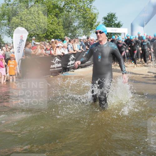 22.06.2025 - Viking Triathlon KatJ http://msf.ph/oto/8066230 22.06.2025 10:06:52 Schwimmen 66, 165, 183, 217, 257, 282, 290, 318, 321, 337, 468, 479, 501, 525, 533 meine-sportfotos.de