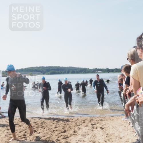 22.06.2025 - Viking Triathlon MichiJ http://msf.ph/oto/8066240 22.06.2025 10:33:39 Schwimmen 5, 38, 149, 255, 304, 348, 382, 457, 522, 524 meine-sportfotos.de