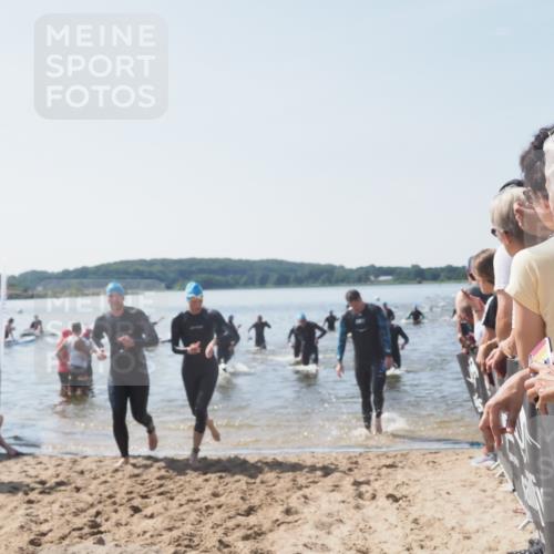 22.06.2025 - Viking Triathlon MichiJ http://msf.ph/oto/8066245 22.06.2025 10:33:39 Schwimmen 5, 38, 149, 255, 304, 348, 382, 457, 522, 524 meine-sportfotos.de