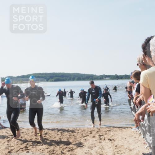 22.06.2025 - Viking Triathlon MichiJ http://msf.ph/oto/8066251 22.06.2025 10:33:40 Schwimmen 5, 38, 50, 149, 242, 255, 304, 348, 382, 438, 457, 522 meine-sportfotos.de