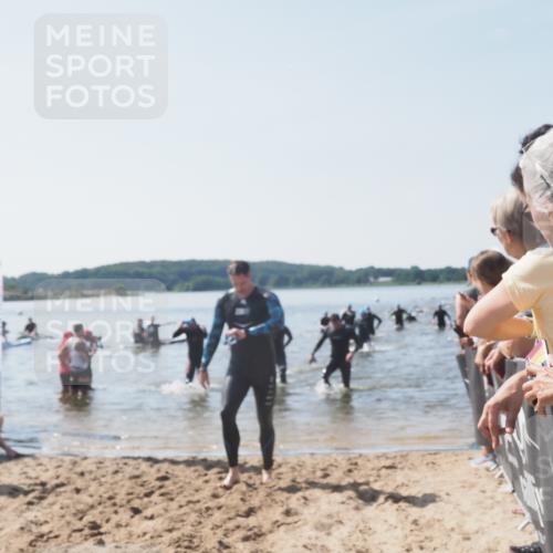 22.06.2025 - Viking Triathlon MichiJ http://msf.ph/oto/8066263 22.06.2025 10:33:42 Schwimmen 5, 50, 149, 229, 242, 255, 304, 348, 382, 438, 457, 522 meine-sportfotos.de