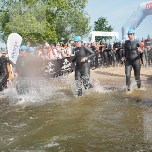 22.06.2025 - Viking Triathlon KatJ http://msf.ph/oto/8066272 22.06.2025 10:06:55 Schwimmen 66, 183, 244, 290, 318, 321, 337, 369, 467, 468, 479, 494, 498, 525, 533 meine-sportfotos.de