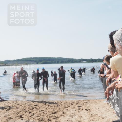 22.06.2025 - Viking Triathlon MichiJ http://msf.ph/oto/8066273 22.06.2025 10:33:46 Schwimmen 5, 50, 149, 184, 229, 242, 255, 304, 348, 349, 438, 457 meine-sportfotos.de