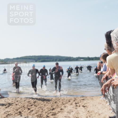 22.06.2025 - Viking Triathlon MichiJ http://msf.ph/oto/8066277 22.06.2025 10:33:46 Schwimmen 5, 50, 149, 184, 229, 242, 255, 304, 348, 349, 438, 457 meine-sportfotos.de