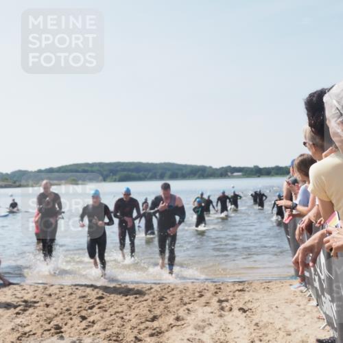 22.06.2025 - Viking Triathlon MichiJ http://msf.ph/oto/8066279 22.06.2025 10:33:46 Schwimmen 5, 50, 149, 184, 229, 242, 255, 304, 348, 349, 438, 457 meine-sportfotos.de