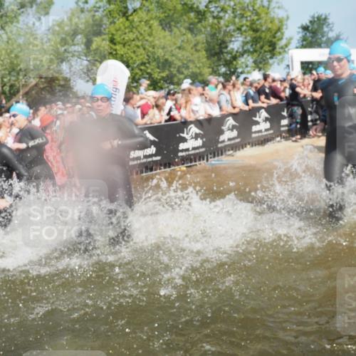 22.06.2025 - Viking Triathlon KatJ http://msf.ph/oto/8066292 22.06.2025 10:06:56 Schwimmen 66, 183, 244, 290, 318, 321, 337, 369, 467, 468, 479, 494, 498, 525, 533 meine-sportfotos.de