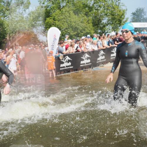 22.06.2025 - Viking Triathlon KatJ http://msf.ph/oto/8066305 22.06.2025 10:06:56 Schwimmen 66, 183, 244, 290, 318, 321, 337, 369, 467, 468, 479, 494, 498, 525, 533 meine-sportfotos.de