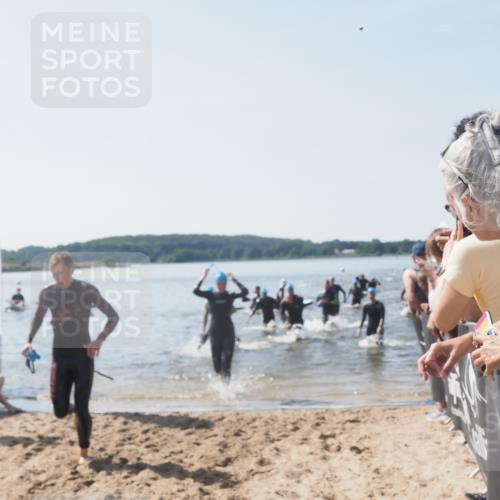 22.06.2025 - Viking Triathlon MichiJ http://msf.ph/oto/8066311 22.06.2025 10:33:53 Schwimmen 5, 50, 75, 149, 184, 229, 242, 349, 438, 478, 532, 540 meine-sportfotos.de