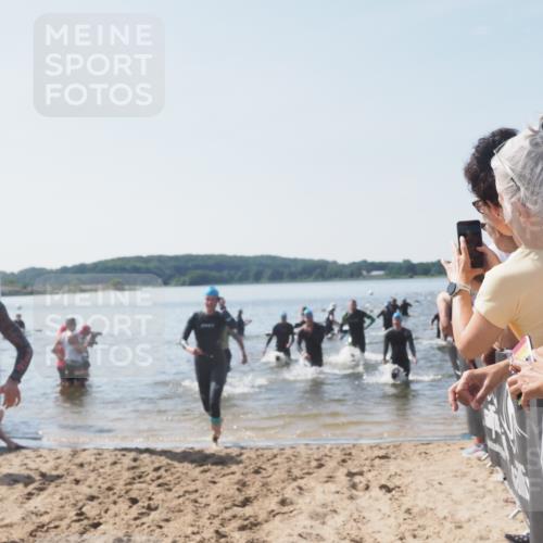 22.06.2025 - Viking Triathlon MichiJ http://msf.ph/oto/8066315 22.06.2025 10:33:54 Schwimmen 5, 50, 75, 149, 184, 229, 242, 349, 438, 478, 532, 540 meine-sportfotos.de
