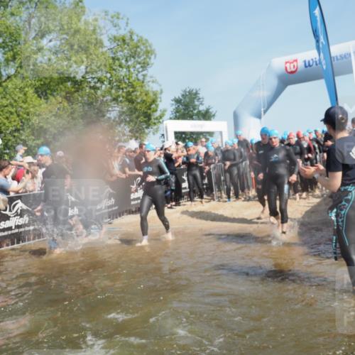 22.06.2025 - Viking Triathlon KatJ http://msf.ph/oto/8066319 22.06.2025 10:06:58 Schwimmen 66, 183, 244, 290, 318, 321, 337, 369, 467, 468, 479, 494, 498, 525, 533 meine-sportfotos.de