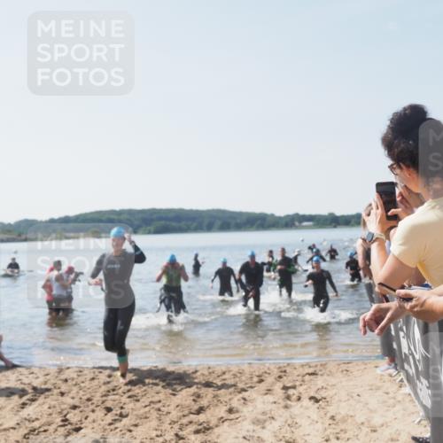 22.06.2025 - Viking Triathlon MichiJ http://msf.ph/oto/8066321 22.06.2025 10:33:55 Schwimmen 5, 50, 75, 149, 184, 229, 242, 349, 429, 438, 478, 532, 540 meine-sportfotos.de
