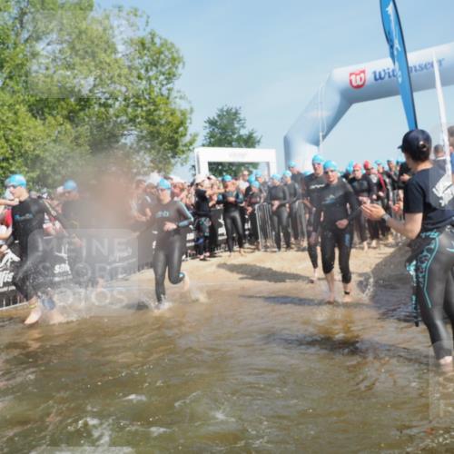 22.06.2025 - Viking Triathlon KatJ http://msf.ph/oto/8066322 22.06.2025 10:06:58 Schwimmen 66, 183, 244, 290, 318, 321, 337, 369, 467, 468, 479, 494, 498, 525, 533 meine-sportfotos.de