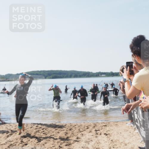 22.06.2025 - Viking Triathlon MichiJ http://msf.ph/oto/8066326 22.06.2025 10:33:55 Schwimmen 5, 50, 75, 149, 184, 229, 242, 349, 429, 438, 478, 532, 540 meine-sportfotos.de