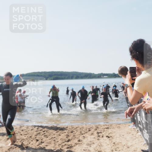 22.06.2025 - Viking Triathlon MichiJ http://msf.ph/oto/8066329 22.06.2025 10:33:56 Schwimmen 50, 75, 149, 184, 229, 242, 349, 429, 438, 478, 532, 540 meine-sportfotos.de