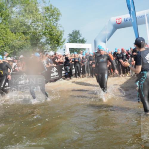22.06.2025 - Viking Triathlon KatJ http://msf.ph/oto/8066333 22.06.2025 10:06:59 Schwimmen 66, 183, 244, 290, 318, 321, 328, 337, 369, 467, 468, 479, 494, 498, 525, 533, 631, 649 meine-sportfotos.de