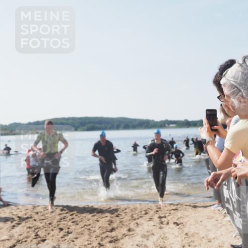 22.06.2025 - Viking Triathlon MichiJ http://msf.ph/oto/8066348 22.06.2025 10:33:58 Schwimmen 50, 70, 75, 184, 229, 242, 349, 429, 438, 478, 532, 540, 635 meine-sportfotos.de