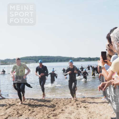 22.06.2025 - Viking Triathlon MichiJ http://msf.ph/oto/8066353 22.06.2025 10:33:59 Schwimmen 50, 70, 75, 184, 229, 242, 349, 429, 438, 478, 532, 540, 618, 635 meine-sportfotos.de