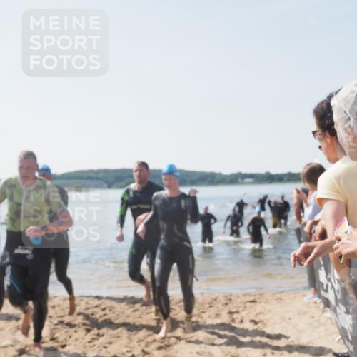 22.06.2025 - Viking Triathlon MichiJ http://msf.ph/oto/8066361 22.06.2025 10:34:00 Schwimmen 50, 70, 75, 184, 229, 242, 297, 349, 429, 438, 478, 532, 540, 618, 635 meine-sportfotos.de