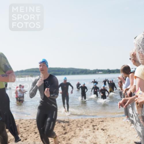 22.06.2025 - Viking Triathlon MichiJ http://msf.ph/oto/8066367 22.06.2025 10:34:01 Schwimmen 50, 70, 75, 184, 229, 242, 297, 349, 429, 438, 478, 532, 540, 618, 635 meine-sportfotos.de
