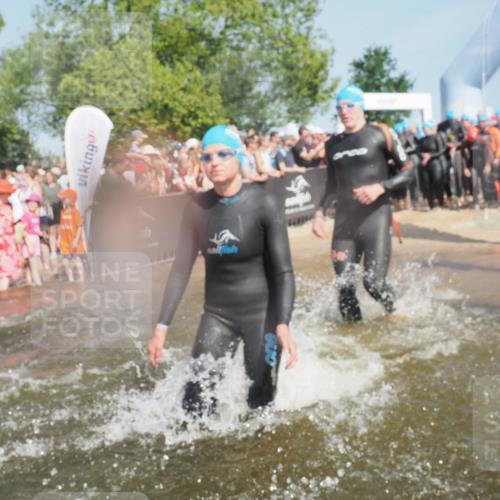 22.06.2025 - Viking Triathlon KatJ http://msf.ph/oto/8066373 22.06.2025 10:07:01 Schwimmen 64, 183, 244, 321, 328, 369, 431, 467, 468, 479, 494, 498, 533, 631, 649 meine-sportfotos.de
