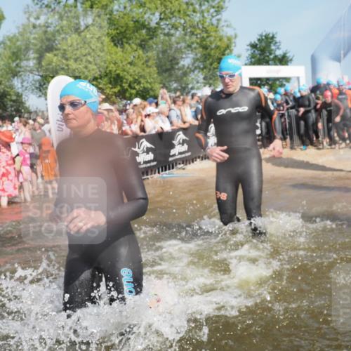 22.06.2025 - Viking Triathlon KatJ http://msf.ph/oto/8066375 22.06.2025 10:07:01 Schwimmen 64, 183, 244, 321, 328, 369, 431, 467, 468, 479, 494, 498, 533, 631, 649 meine-sportfotos.de