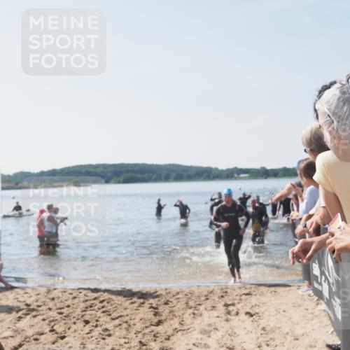22.06.2025 - Viking Triathlon MichiJ http://msf.ph/oto/8066377 22.06.2025 10:34:04 Schwimmen 46, 70, 75, 184, 297, 349, 429, 478, 532, 540, 618, 635 meine-sportfotos.de