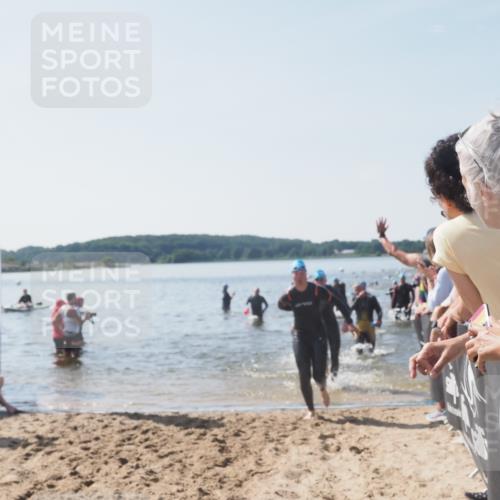 22.06.2025 - Viking Triathlon MichiJ http://msf.ph/oto/8066380 22.06.2025 10:34:05 Schwimmen 46, 70, 75, 184, 297, 429, 478, 532, 540, 618, 635 meine-sportfotos.de