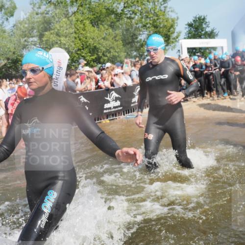 22.06.2025 - Viking Triathlon KatJ http://msf.ph/oto/8066381 22.06.2025 10:07:01 Schwimmen 64, 183, 244, 321, 328, 369, 431, 467, 468, 479, 494, 498, 533, 631, 649 meine-sportfotos.de