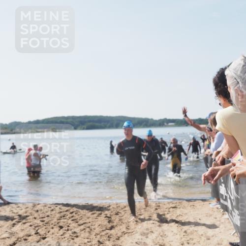 22.06.2025 - Viking Triathlon MichiJ http://msf.ph/oto/8066385 22.06.2025 10:34:05 Schwimmen 46, 70, 75, 184, 297, 429, 478, 532, 540, 618, 635 meine-sportfotos.de