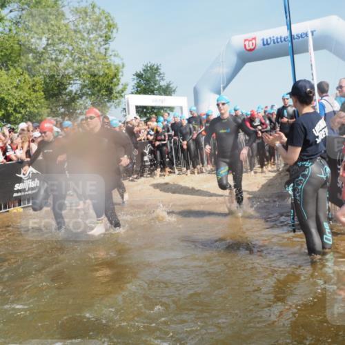 22.06.2025 - Viking Triathlon KatJ http://msf.ph/oto/8066403 22.06.2025 10:07:03 Schwimmen 64, 183, 244, 321, 328, 369, 431, 467, 468, 479, 494, 498, 533, 631, 649 meine-sportfotos.de