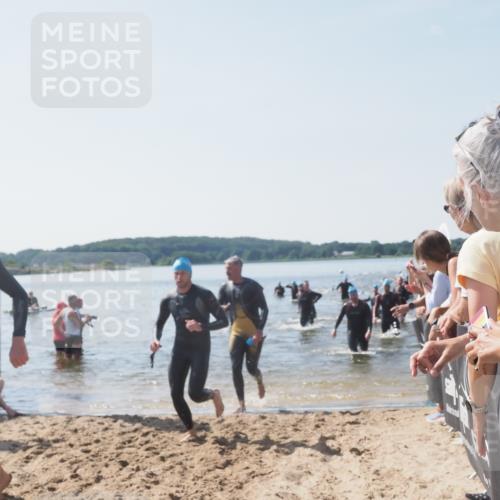 22.06.2025 - Viking Triathlon MichiJ http://msf.ph/oto/8066404 22.06.2025 10:34:08 Schwimmen 46, 70, 75, 297, 429, 478, 527, 532, 540, 618, 635 meine-sportfotos.de