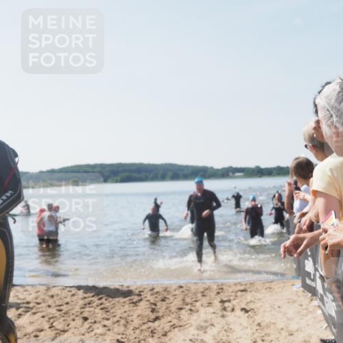 22.06.2025 - Viking Triathlon MichiJ http://msf.ph/oto/8066420 22.06.2025 10:34:10 Schwimmen 46, 70, 294, 297, 429, 478, 527, 532, 540, 618, 635 meine-sportfotos.de