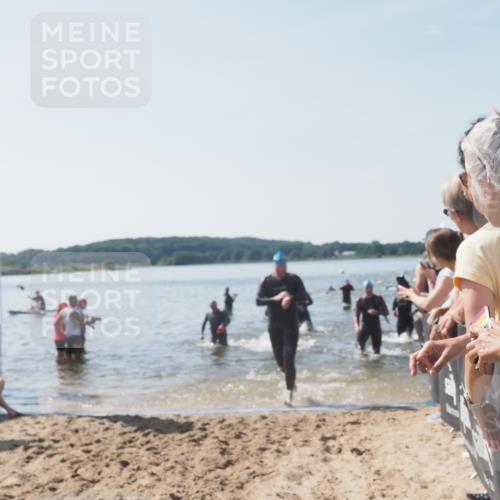 22.06.2025 - Viking Triathlon MichiJ http://msf.ph/oto/8066422 22.06.2025 10:34:11 Schwimmen 46, 70, 294, 297, 429, 478, 527, 532, 618, 635 meine-sportfotos.de