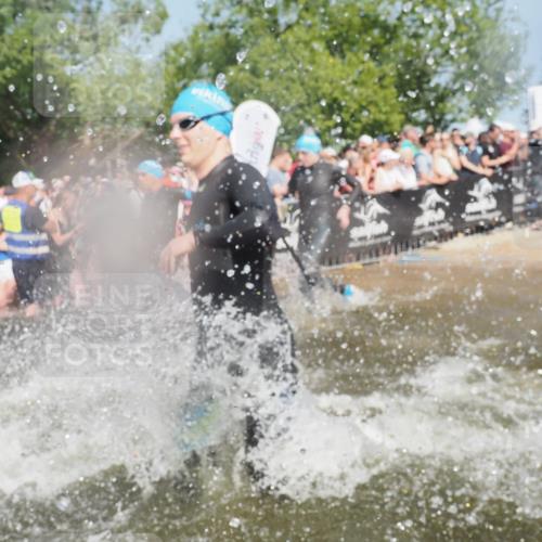 22.06.2025 - Viking Triathlon KatJ http://msf.ph/oto/8066438 22.06.2025 10:07:05 Schwimmen 64, 123, 190, 244, 328, 369, 402, 431, 467, 494, 498, 519, 607, 631, 649 meine-sportfotos.de