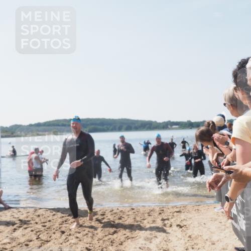 22.06.2025 - Viking Triathlon MichiJ http://msf.ph/oto/8066440 22.06.2025 10:34:13 Schwimmen 46, 70, 294, 297, 429, 486, 527, 532, 618, 635 meine-sportfotos.de