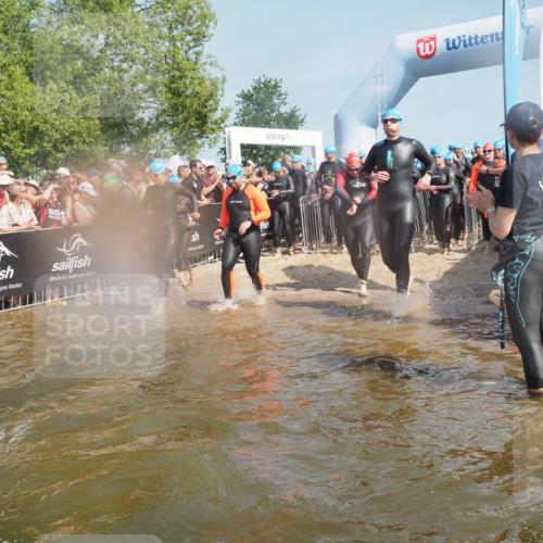 22.06.2025 - Viking Triathlon KatJ http://msf.ph/oto/8066449 22.06.2025 10:07:08 Schwimmen 64, 123, 190, 244, 328, 369, 402, 431, 467, 494, 498, 519, 607, 631, 649 meine-sportfotos.de