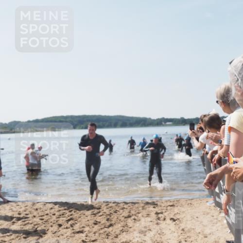22.06.2025 - Viking Triathlon MichiJ http://msf.ph/oto/8066483 22.06.2025 10:34:19 Schwimmen 46, 294, 297, 306, 430, 486, 520, 527, 618 meine-sportfotos.de