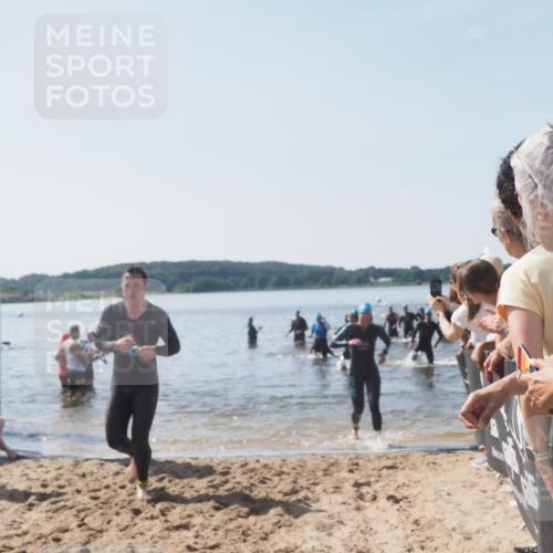 22.06.2025 - Viking Triathlon MichiJ http://msf.ph/oto/8066489 22.06.2025 10:34:20 Schwimmen 46, 294, 297, 306, 366, 430, 486, 520, 527, 618 meine-sportfotos.de