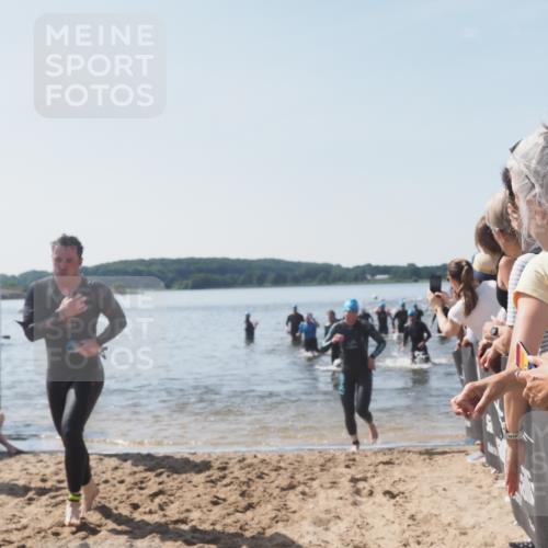 22.06.2025 - Viking Triathlon MichiJ http://msf.ph/oto/8066492 22.06.2025 10:34:21 Schwimmen 46, 294, 297, 306, 366, 430, 486, 520, 527 meine-sportfotos.de