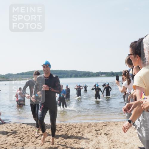 22.06.2025 - Viking Triathlon MichiJ http://msf.ph/oto/8066520 22.06.2025 10:34:28 Schwimmen 247, 294, 306, 341, 366, 430, 486, 520, 527, 546 meine-sportfotos.de