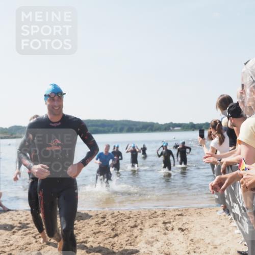 22.06.2025 - Viking Triathlon MichiJ http://msf.ph/oto/8066521 22.06.2025 10:34:29 Schwimmen 247, 294, 306, 341, 366, 430, 486, 520, 527, 546 meine-sportfotos.de